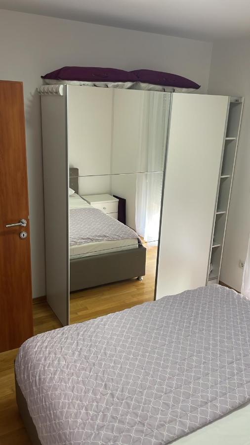 Apartment Pearl-Free Parking Makarska Esterno foto